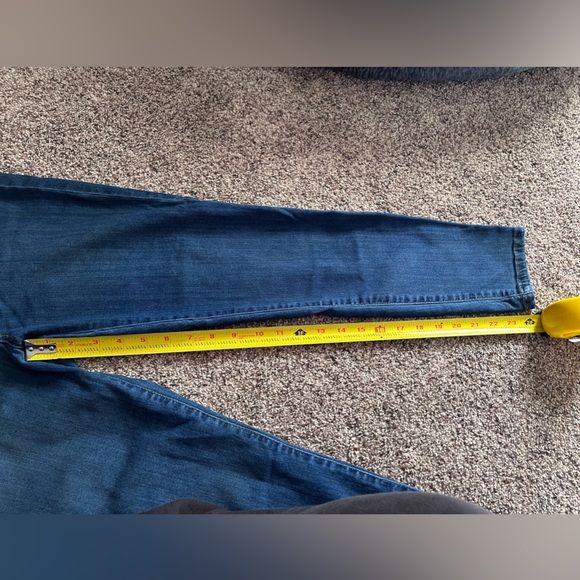 LIVERPOOL PETITE ABBY ANKLE SKINNY HIGH PERFORMANCE DENIM. 12P - Picture 3 of 7